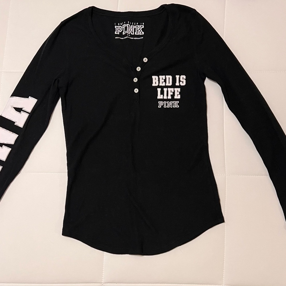 PINK Victoria's Secret Black and White Long Sleeve Tee
